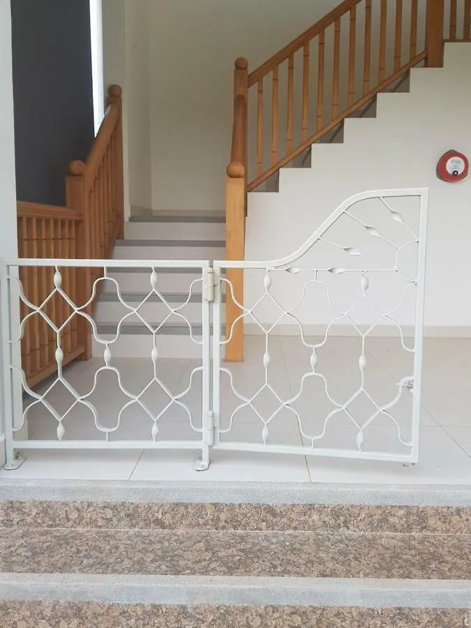 Maison Cattleya Selfcatering Apartment 앙스 로얄